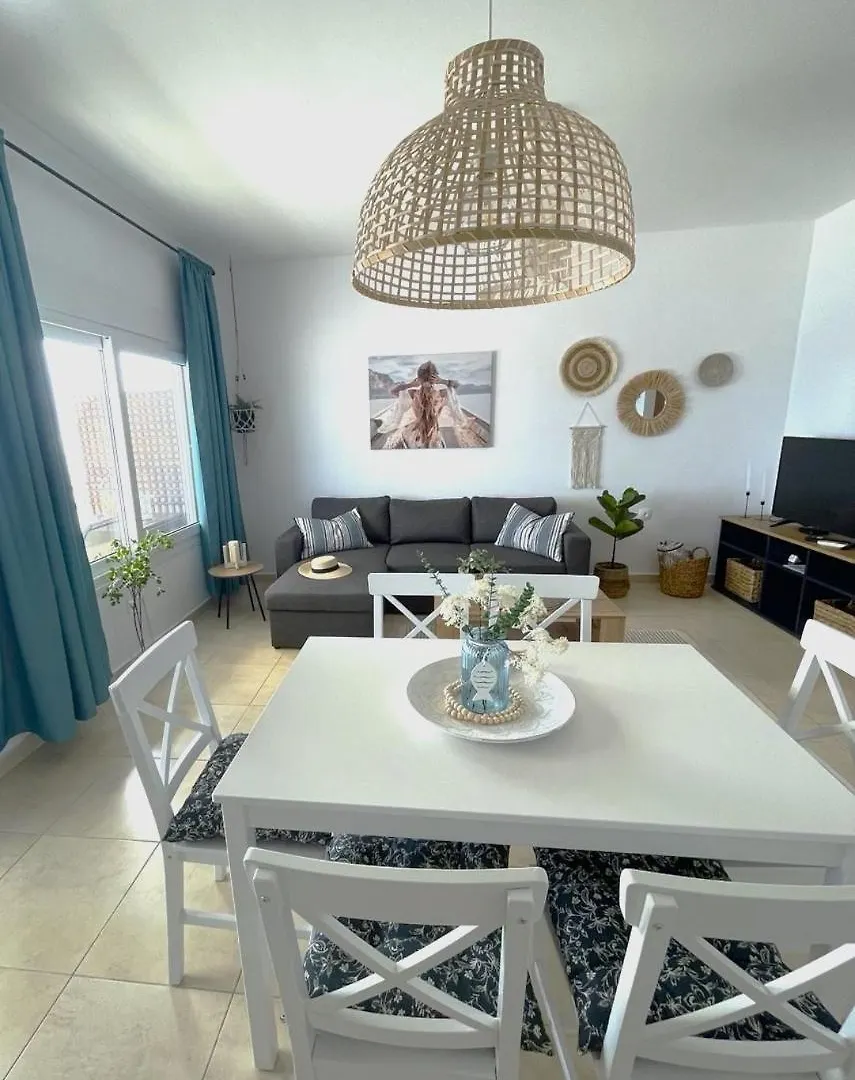 Kima Sea Apartment 尼基季 0*,